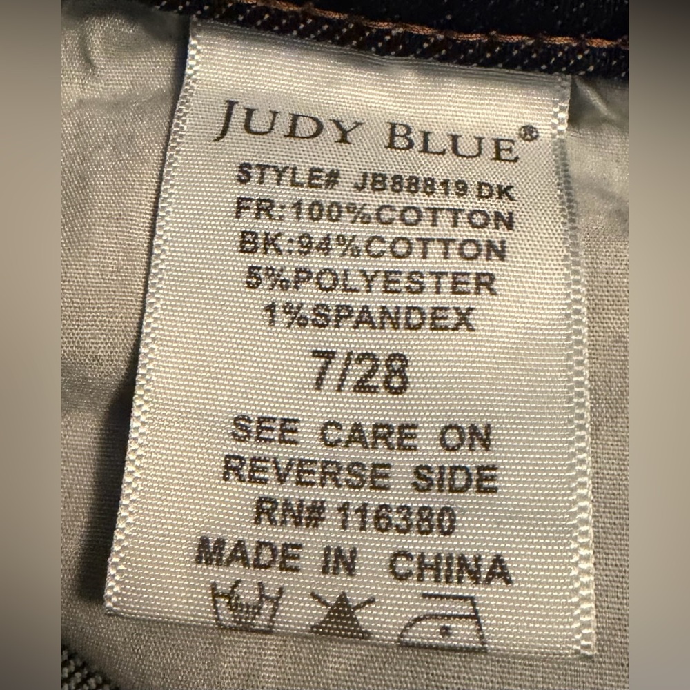 Judy Blue- Full Size High Waist Rigid Magic Heavy Destroy Straight Jeans- 7/28 - Picture 6 of 7